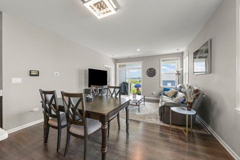 Tiny photo for 1 Savannah Court, Algonquin, IL 60102 (MLS # 12465262)