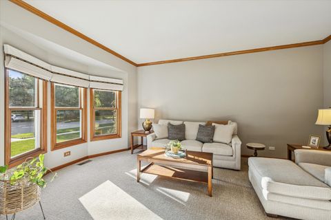 Tiny photo for 542 Blackthorn Drive, Crystal Lake, IL 60014 (MLS # 12479135)