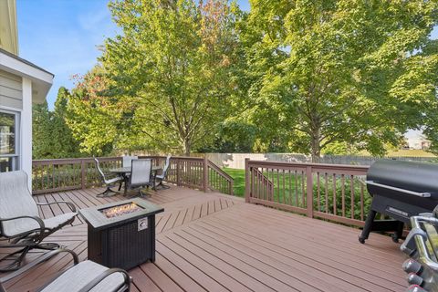 Tiny photo for 542 Blackthorn Drive, Crystal Lake, IL 60014 (MLS # 12479135)
