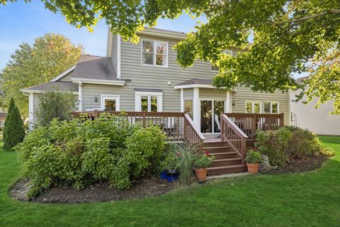 Tiny photo for 542 Blackthorn Drive, Crystal Lake, IL 60014 (MLS # 12479135)