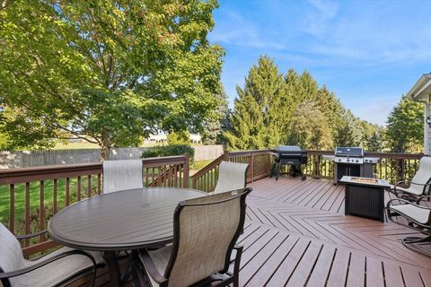 Tiny photo for 542 Blackthorn Drive, Crystal Lake, IL 60014 (MLS # 12479135)