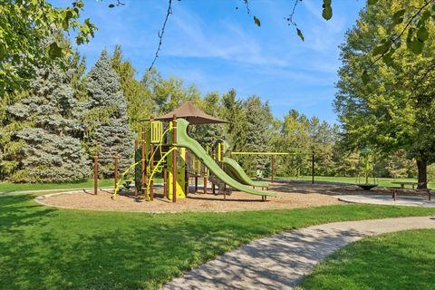 Tiny photo for 542 Blackthorn Drive, Crystal Lake, IL 60014 (MLS # 12479135)