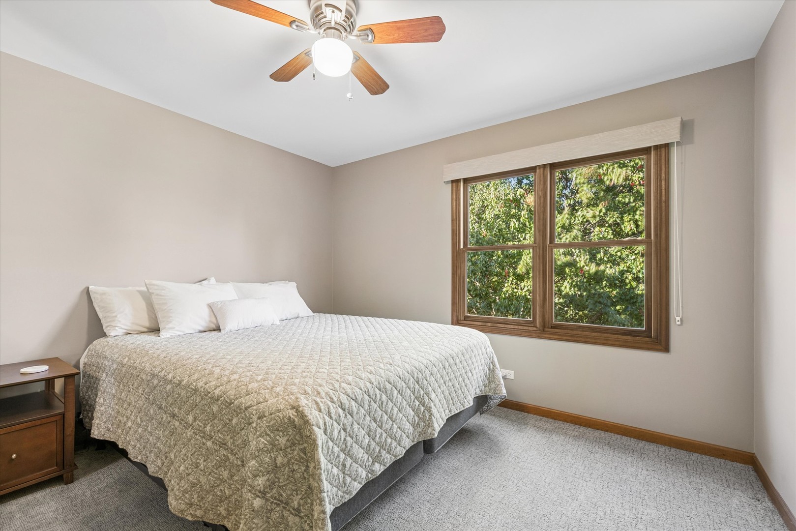 Crystal Lake, Illinois 60014, United States, 4 Bedrooms Bedrooms, ,3 BathroomsBathrooms,Residential,Active,218834