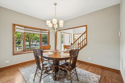 Tiny photo for 542 Blackthorn Drive, Crystal Lake, IL 60014 (MLS # 12479135)