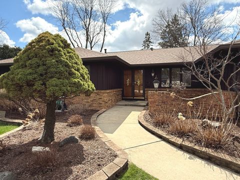 Tiny photo for 2376 Wyckwood Drive, Aurora, IL 60506 (MLS # 12610312)