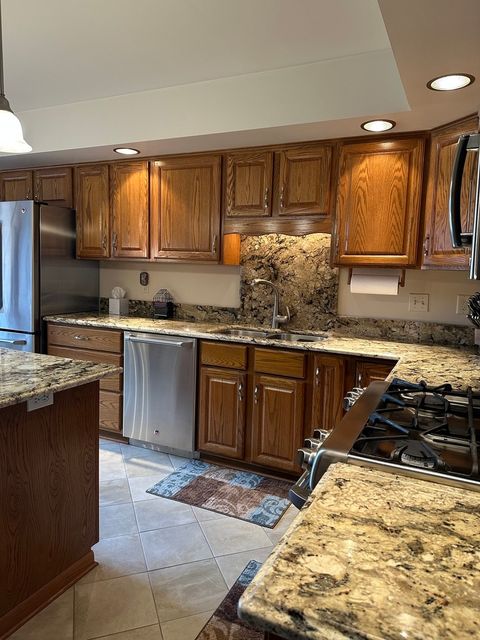 Tiny photo for 2376 Wyckwood Drive, Aurora, IL 60506 (MLS # 12610312)