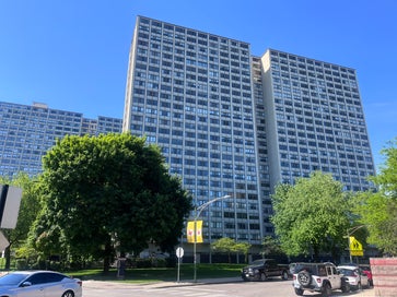 4800 S Lake Park Avenue 706A Chicago IL 60615