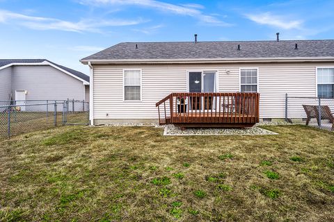 Tiny photo for 2009 Marina Drive, Normal, IL 61761 (MLS # 12490801)