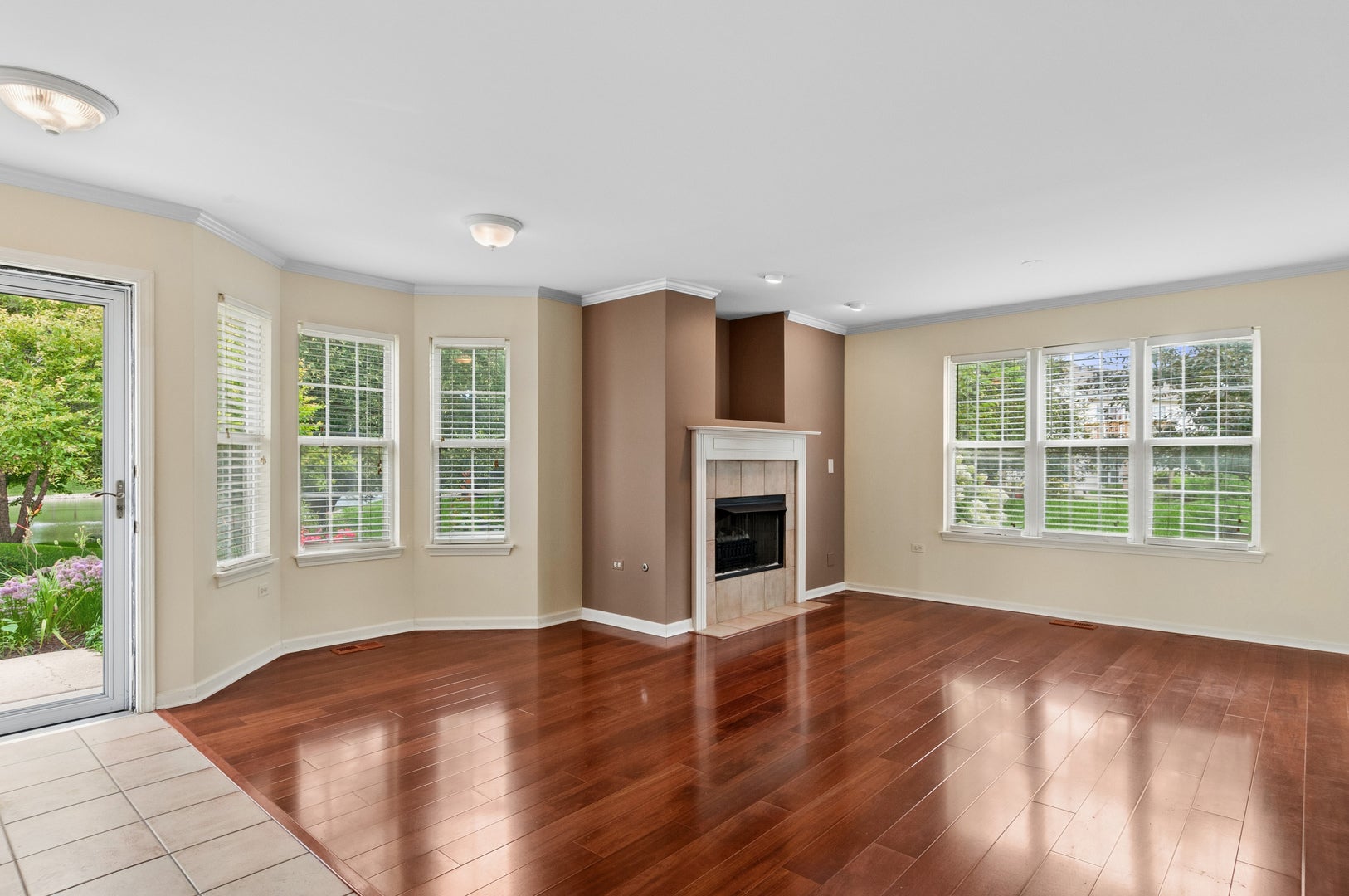 2911 Bartlett Court 104