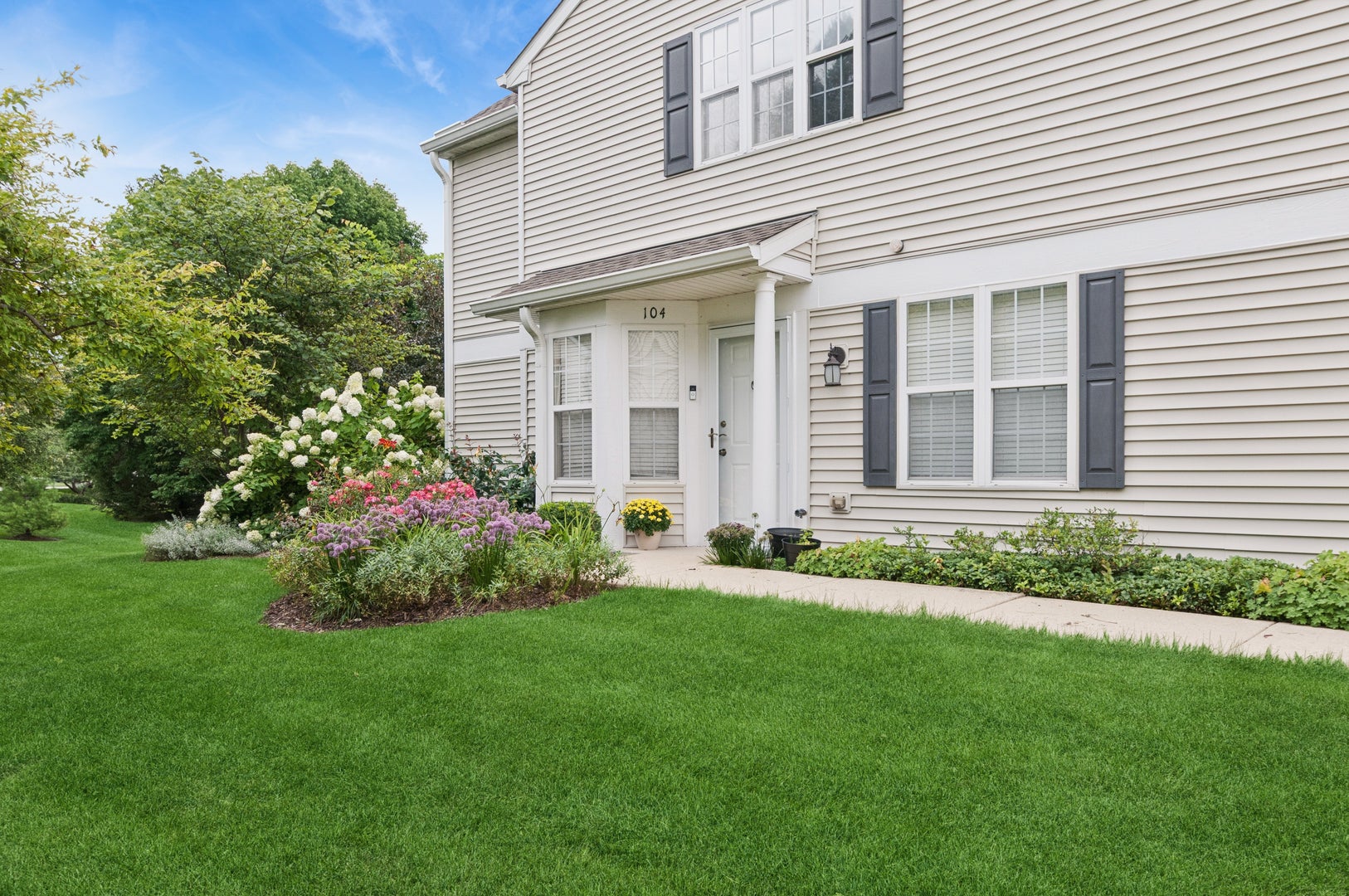 2911 Bartlett Court 104