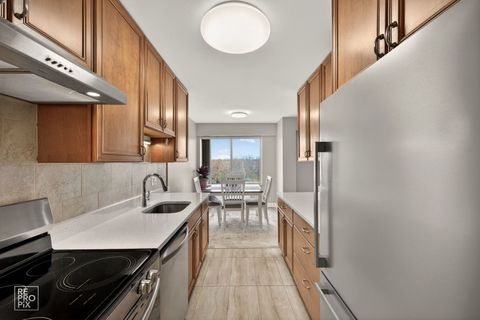 Tiny photo for 7141 N Kedzie Avenue #403, Chicago, IL 60645 (MLS # 12616563)