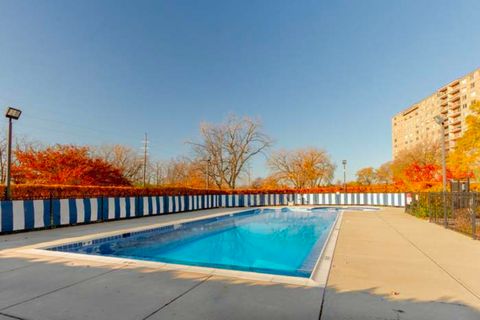 Tiny photo for 7141 N Kedzie Avenue #403, Chicago, IL 60645 (MLS # 12616563)