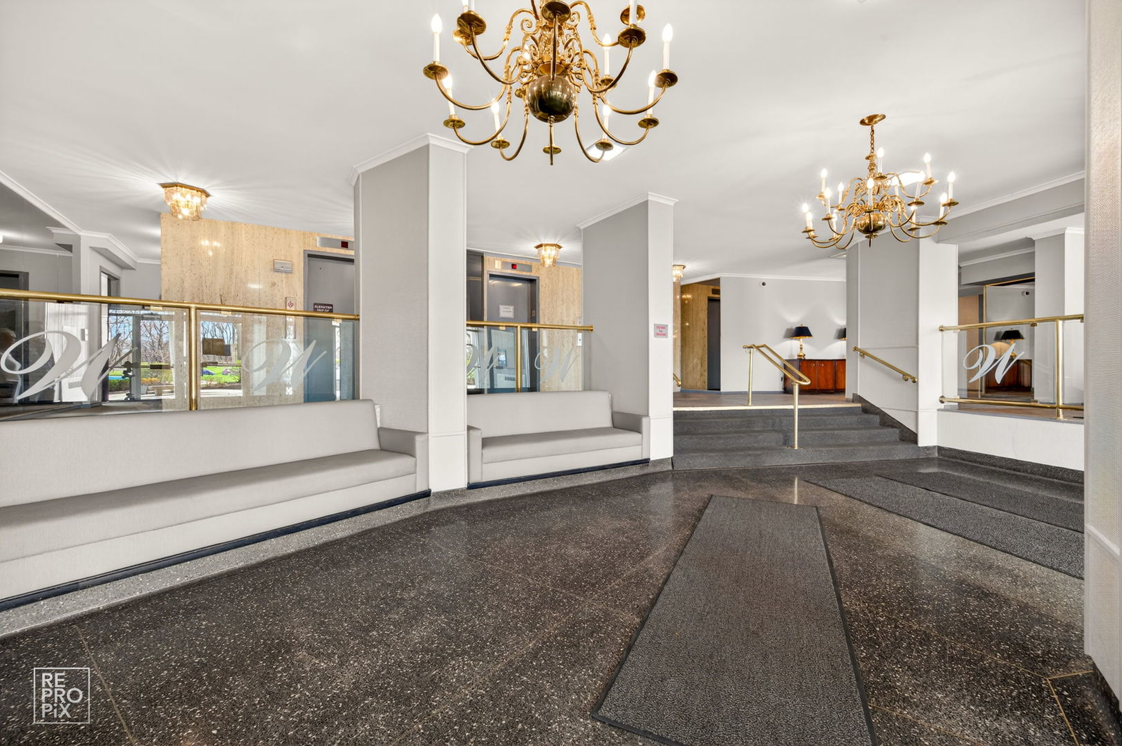 7141 N Kedzie Avenue 403