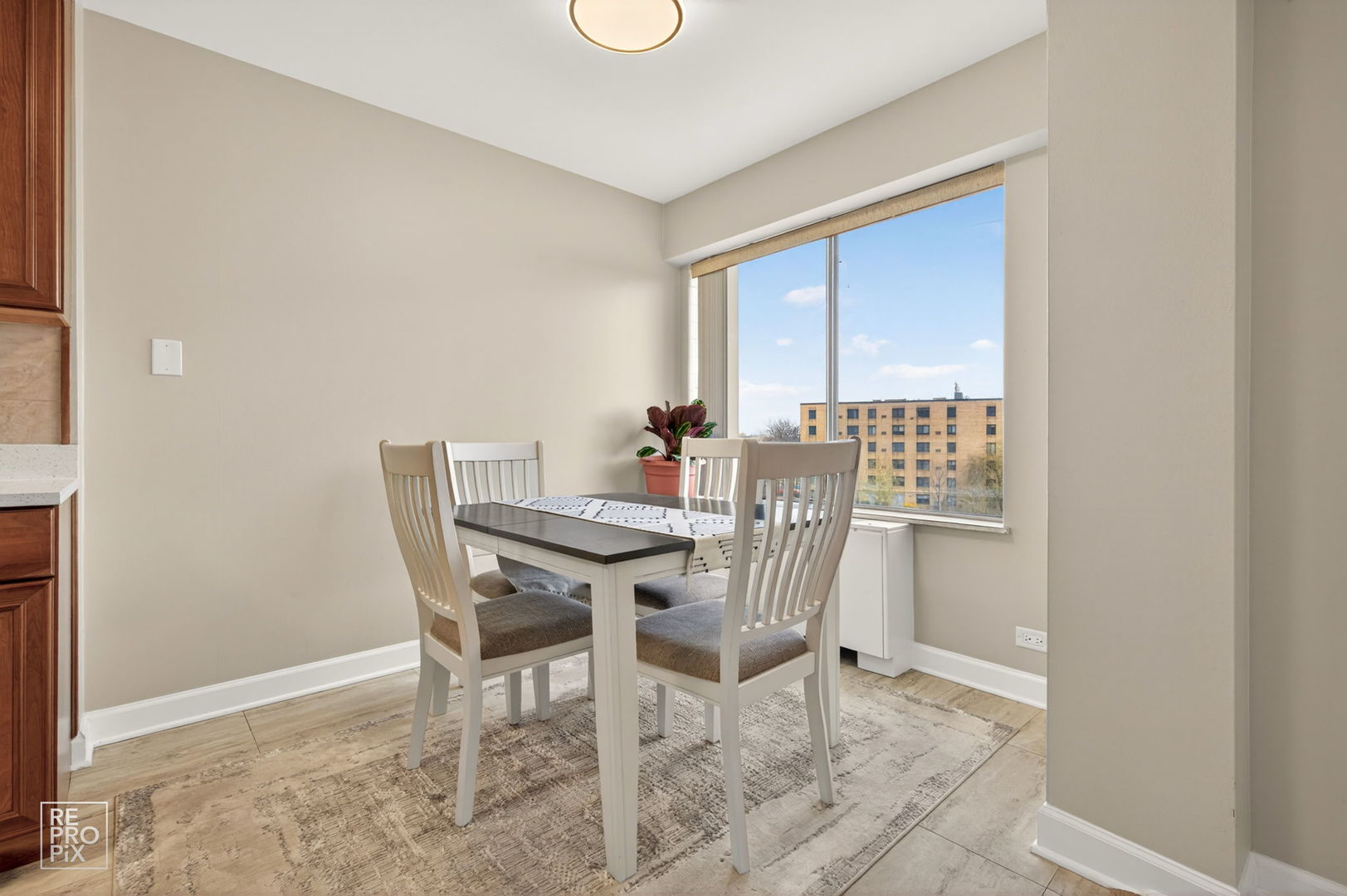 7141 N Kedzie Avenue 403