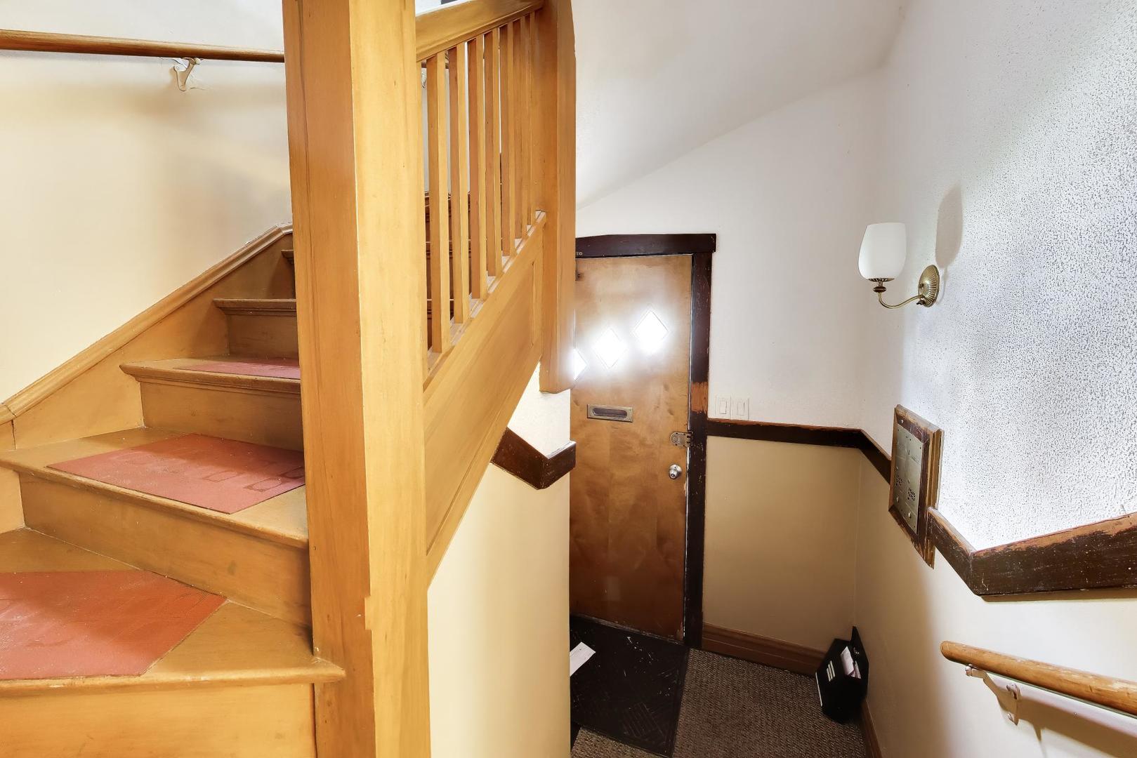 5333 W Foster Avenue W