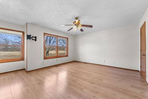 Tiny photo for 3455 W Harbor Drive, Bettendorf, IA 52722 (MLS # 12612336)