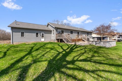 Tiny photo for 3455 W Harbor Drive, Bettendorf, IA 52722 (MLS # 12612336)