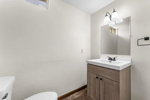 Tiny photo for 3455 W Harbor Drive, Bettendorf, IA 52722 (MLS # 12612336)