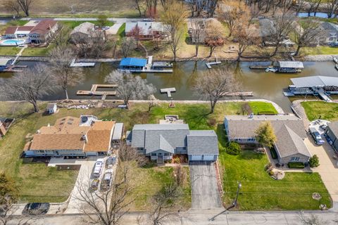 Tiny photo for 3455 W Harbor Drive, Bettendorf, IA 52722 (MLS # 12612336)