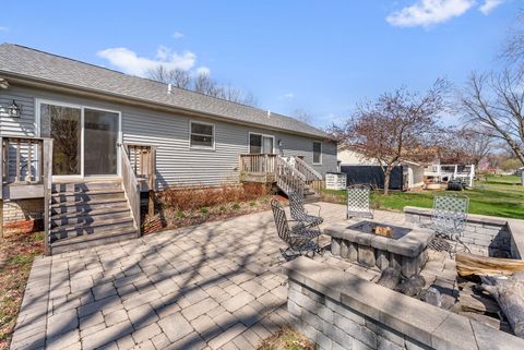 Tiny photo for 3455 W Harbor Drive, Bettendorf, IA 52722 (MLS # 12612336)