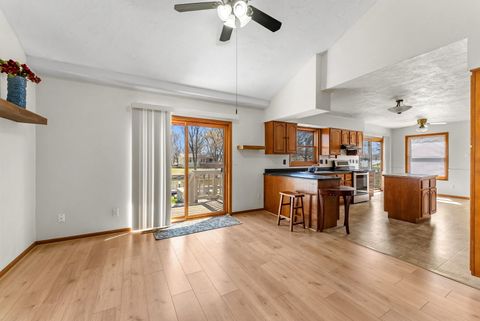 Tiny photo for 3455 W Harbor Drive, Bettendorf, IA 52722 (MLS # 12612336)