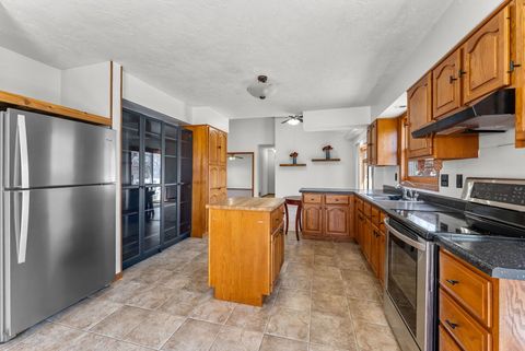 Tiny photo for 3455 W Harbor Drive, Bettendorf, IA 52722 (MLS # 12612336)