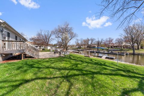 Tiny photo for 3455 W Harbor Drive, Bettendorf, IA 52722 (MLS # 12612336)