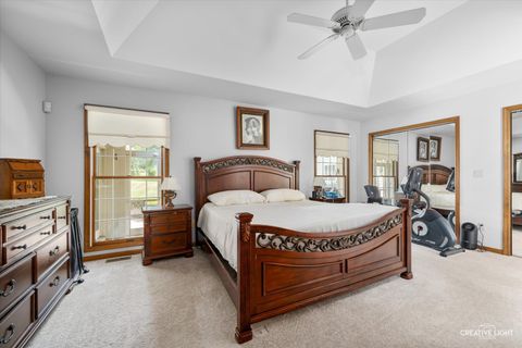 Tiny photo for 8 Hillcrest Drive, Sugar Grove, IL 60554 (MLS # 12491821)