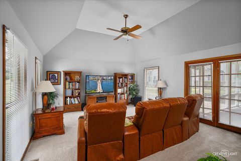 Tiny photo for 8 Hillcrest Drive, Sugar Grove, IL 60554 (MLS # 12491821)