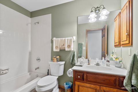 Tiny photo for 8 Hillcrest Drive, Sugar Grove, IL 60554 (MLS # 12491821)