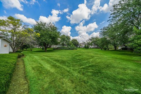 Tiny photo for 8 Hillcrest Drive, Sugar Grove, IL 60554 (MLS # 12491821)