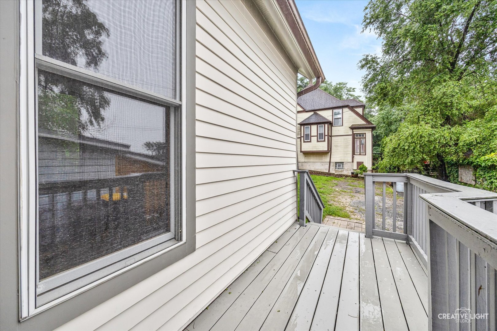 255 Bartlett Place