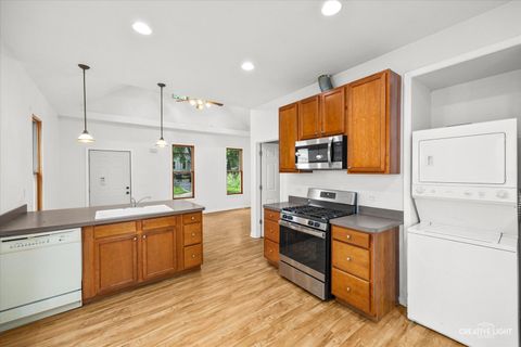 Tiny photo for 255 Bartlett Place, Elgin, IL 60120 (MLS # 12675361)