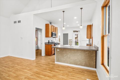 Tiny photo for 255 Bartlett Place, Elgin, IL 60120 (MLS # 12675361)