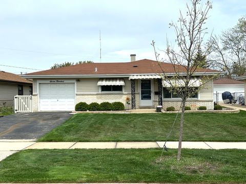 700 Lake Manor Drive Addison IL 60101