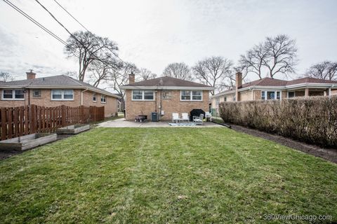 Tiny photo for 3836 Harvard Terrace, Skokie, IL 60076 (MLS # 12601532)