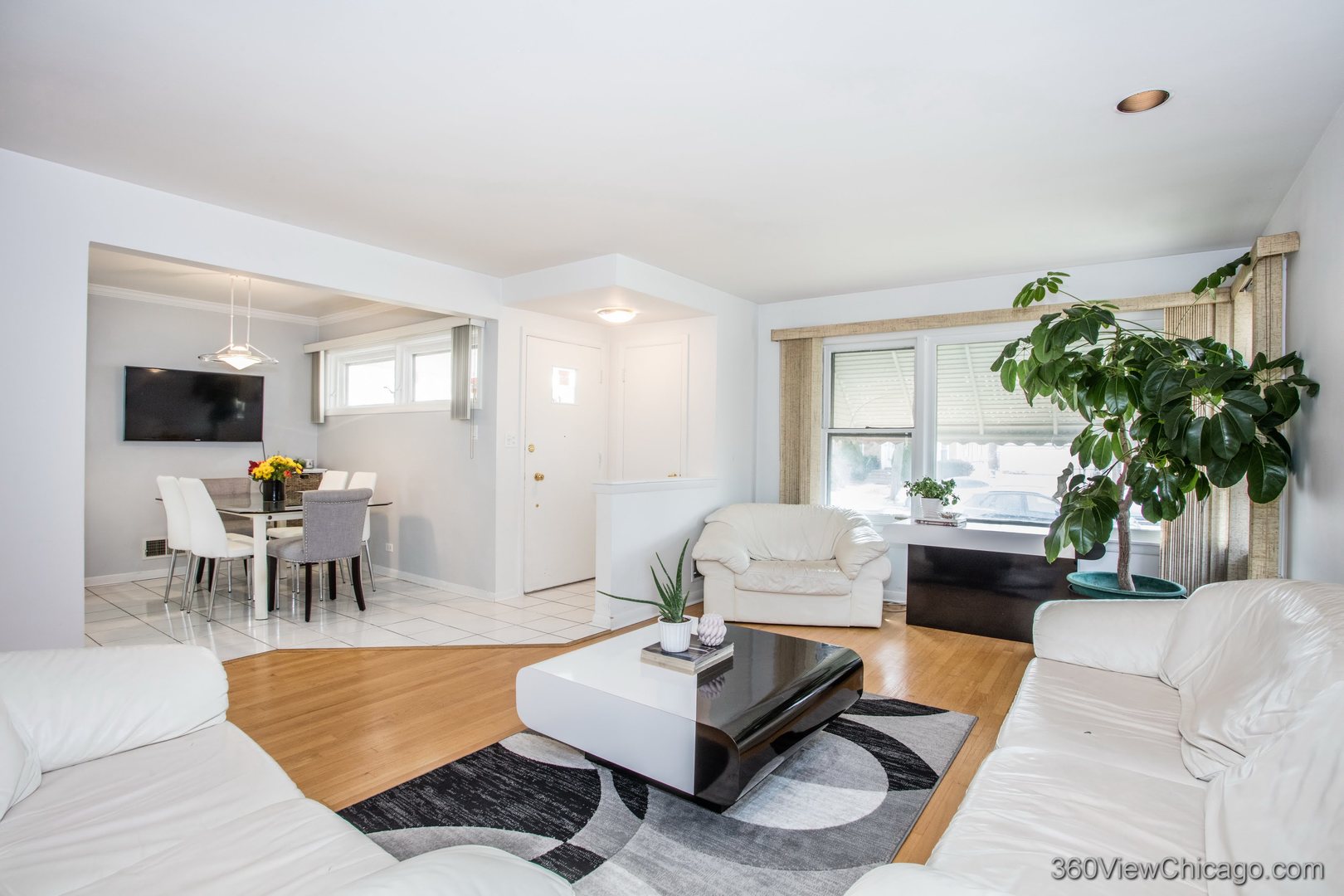 3836 Harvard Terrace