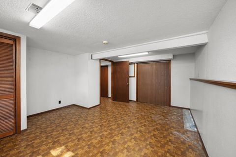 Tiny photo for 2616 Sheffield Drive, Davenport, IA 52806 (MLS # 12583314)