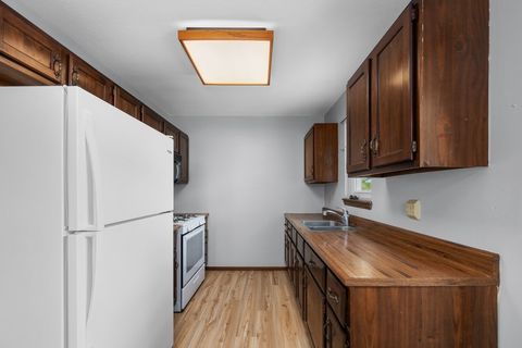 Tiny photo for 2616 Sheffield Drive, Davenport, IA 52806 (MLS # 12583314)