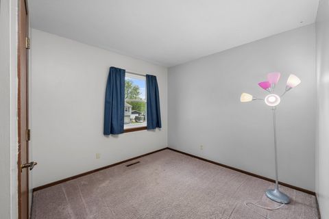 Tiny photo for 2616 Sheffield Drive, Davenport, IA 52806 (MLS # 12583314)