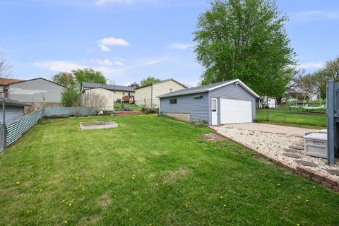 Tiny photo for 2616 Sheffield Drive, Davenport, IA 52806 (MLS # 12583314)