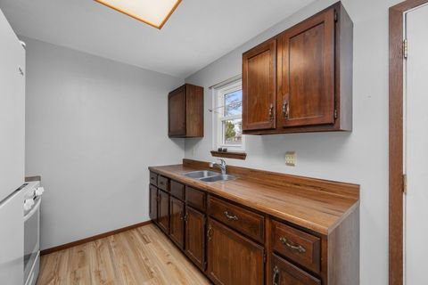 Tiny photo for 2616 Sheffield Drive, Davenport, IA 52806 (MLS # 12583314)