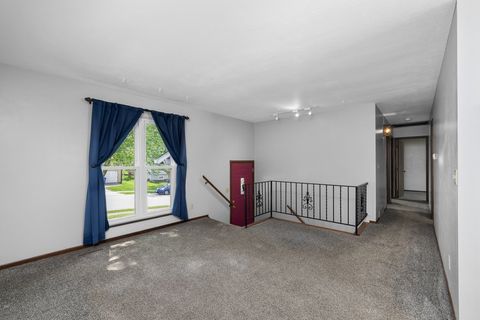 Tiny photo for 2616 Sheffield Drive, Davenport, IA 52806 (MLS # 12583314)