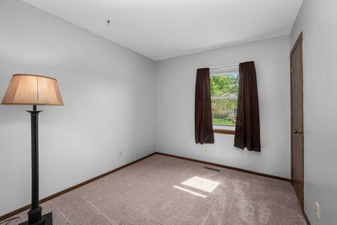 Tiny photo for 2616 Sheffield Drive, Davenport, IA 52806 (MLS # 12583314)