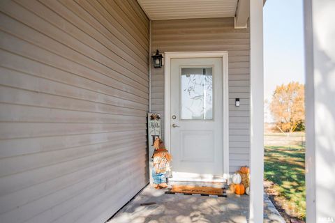 Tiny photo for 1621 HIGHWAY 24 Street, Paloma, IL 62359 (MLS # QC4269230)