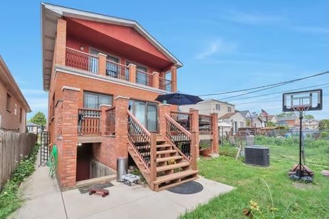 A home in Harwood Heights