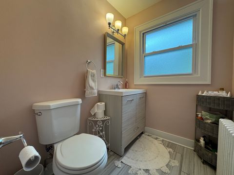 Tiny photo for 90 W Franklin Avenue, Crystal Lake, IL 60014 (MLS # 12490909)