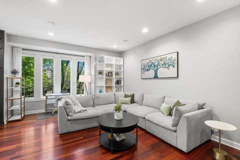 Tiny photo for 3151 N Honore Street #9, Chicago, IL 60657 (MLS # 12652309)