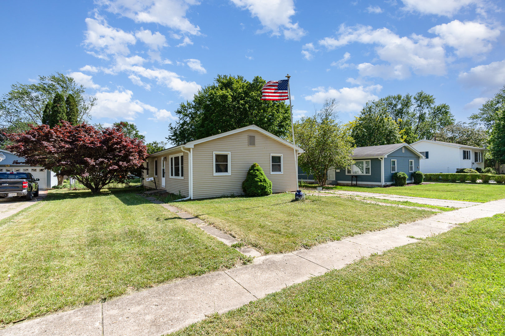 403 W School Street