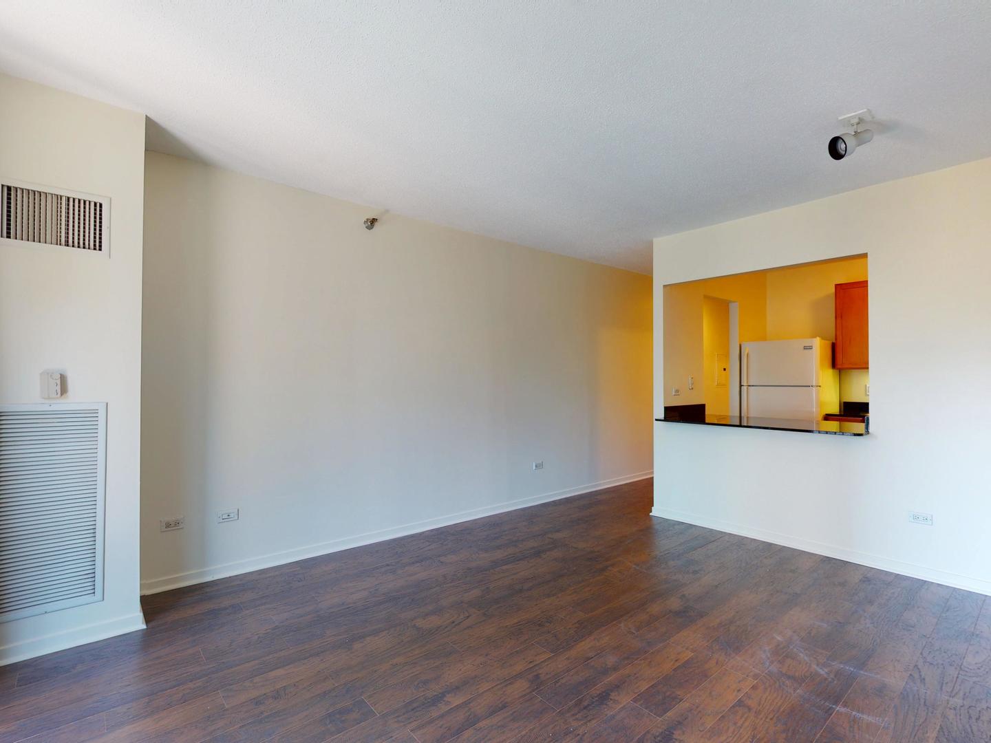400 N Lasalle Drive 3406